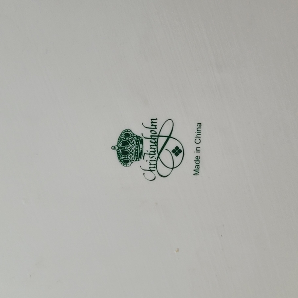 Christenholm Fluted Floral Rose Ceramic Pie Quiche Dish - Picture 3 of 4